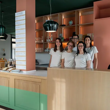 Al Ponticello Bed & Breakfast 2*